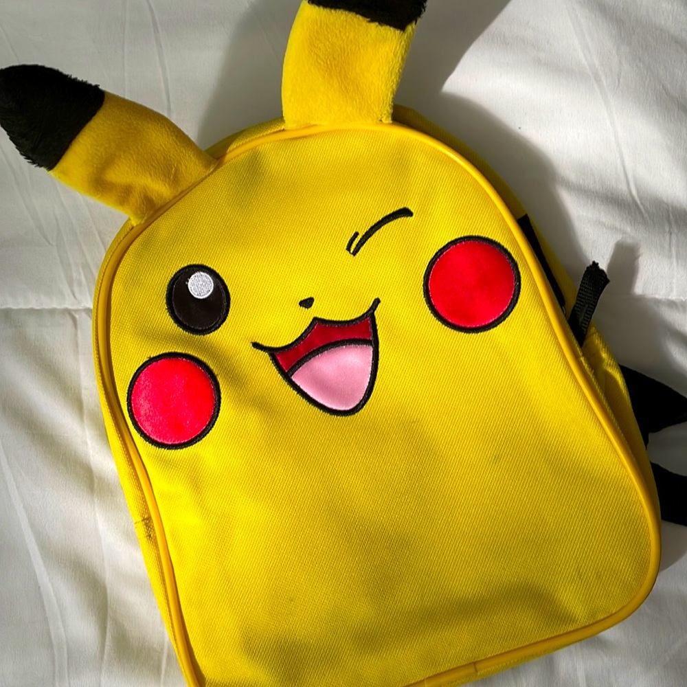 pokemon pikachu bag